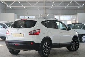 Внедорожник Nissan Qashqai 2011 года, 1289000 рублей, Омск