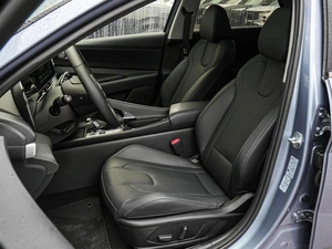 Седан Hyundai Elantra 2023 года, 2299000 рублей, Краснодар