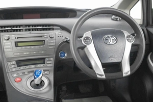 Лифтбек Toyota Prius 2012 года, 1049000 рублей, Кемерово