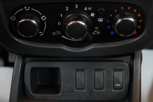 Внедорожник Renault Duster 2018 года, 989000 рублей, Омск