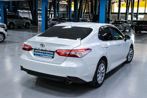Седан Toyota Camry 2021 года, 3133000 рублей, Солонцы