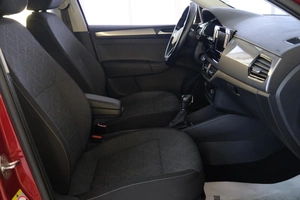 Лифтбек Volkswagen Polo 2021 года, 2089000 рублей, Омск