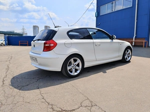 Хетчбэк BMW 1 серия 2011 года, 799000 рублей, Красноярск