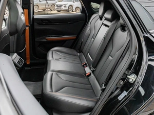 Лифтбек Changan UNI-V 2023 года, 2450000 рублей, Краснодар