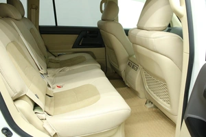 Внедорожник Toyota Land Cruiser 2017 года, 6640000 рублей, Красноярск