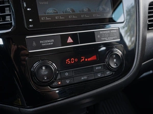 Внедорожник Mitsubishi Outlander 2020 года, 2100000 рублей, Краснодар