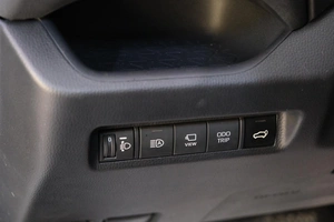 Внедорожник Toyota RAV4 2025 года, 4099000 рублей, Омск