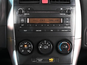 Хетчбэк Toyota Auris 2011 года, 979000 рублей, Аксай