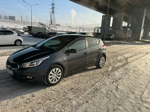 Универсал Kia Ceed 2015 года, 950000 рублей, Красноярск