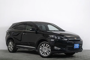 Внедорожник Toyota Harrier 2017 года, 2419000 рублей, Томск