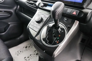 Минивэн Toyota Wish 2015 года, 2099000 рублей, Красноярск