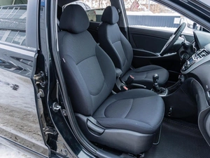 Седан Hyundai Solaris 2013 года, 819000 рублей, Саратов