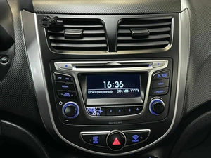 Седан Hyundai Solaris 2014 года, 995000 рублей, Абакан