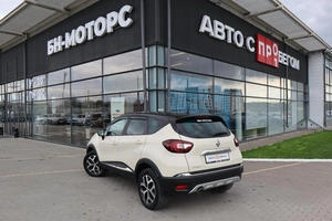 Внедорожник Renault Kaptur 2018 года, 1270000 рублей, Мирное