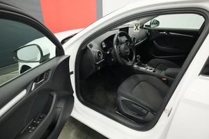Седан Audi A3 2018 года, 2120000 рублей, Курск
