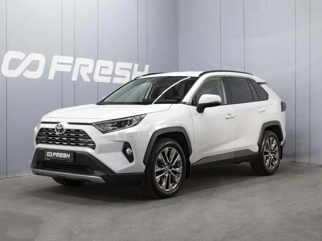 Внедорожник Toyota RAV4 2021 года, 3520000 рублей, Омск