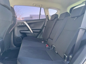 Внедорожник Toyota RAV4 2018 года, 2550000 рублей, Ижевск