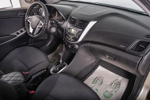 Седан Hyundai Solaris 2011 года, 799000 рублей, Томск