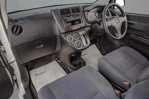 Хетчбэк Daihatsu Mira 2017 года, 549000 рублей, Челябинск