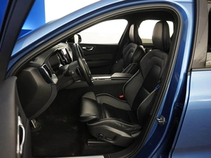 Внедорожник Volvo XC60 2020 года, 3298196 рублей, Москва