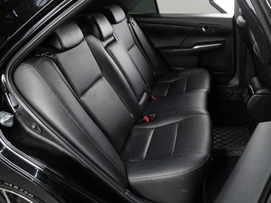 Седан Toyota Camry 2017 года, 2329000 рублей, Тюмень