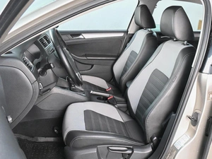 Седан Volkswagen Jetta 2012 года, 1299000 рублей, Аксай