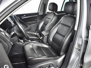 Внедорожник Volkswagen Tiguan 2012 года, 1499500 рублей, Казань