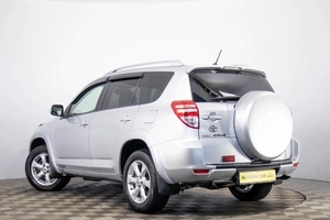 Внедорожник Toyota RAV4 2011 года, 1399000 рублей, Пермь