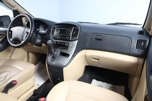 Минивэн Hyundai H-1 2021 года, 2949000 рублей, Новосибирск