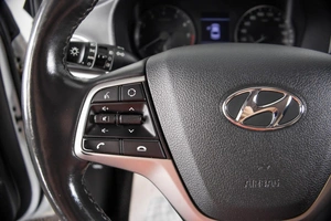 Седан Hyundai Solaris 2019 года, 1709000 рублей, Пермь