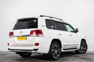 Внедорожник Toyota Land Cruiser 2013 года, 3489000 рублей, Сургут