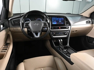 Седан Hyundai Sonata 2017 года, 1749000 рублей, Аксай