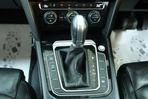 Седан Volkswagen Passat 2015 года, 1639000 рублей, Омск