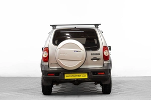 Внедорожник Chevrolet Niva 2014 года, 649000 рублей, Барнаул