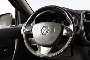 Хетчбэк Renault Sandero 2015 года, 779000 рублей, Новосибирск