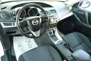 Седан Mazda 3 2011 года, 969000 рублей, Омск