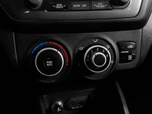 Седан Kia Rio 2013 года, 819000 рублей, Тюмень