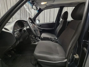 Внедорожник Chevrolet Niva 2011 года, 490000 рублей, Красноярск