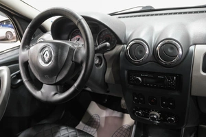 Седан Renault Logan 2011 года, 399000 рублей, Новокузнецк
