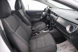 Хетчбэк Toyota Auris 2013 года, 1119000 рублей, Красноярск