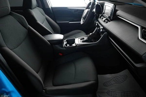 Внедорожник Toyota RAV4 2021 года, 3169000 рублей, Тюмень