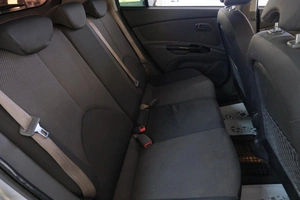 Седан Kia Rio 2011 года, 719000 рублей, Омск