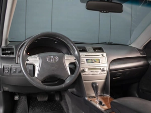 Седан Toyota Camry 2011 года, 1299000 рублей, Омск