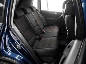 Внедорожник Volkswagen Tiguan 2012 года, 1199000 рублей, Тюмень