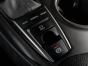 Седан Toyota Camry US Market 2021 года, 2949000 рублей, Тюмень