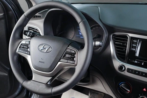 Седан Hyundai Solaris 2017 года, 1279000 рублей, Тюмень