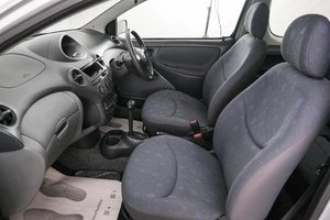 Хетчбэк Toyota Vitz 2002 года, 419000 рублей, Красноярск