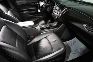 Седан Chevrolet Malibu 2019 года, 2049000 рублей, Сургут