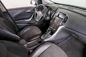 Хетчбэк Opel Astra 2011 года, 769000 рублей, Пермь