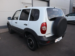 Внедорожник Chevrolet Niva 2015 года, 680000 рублей, Железногорск